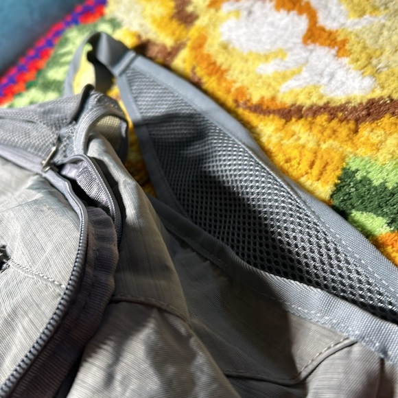 G4 free gray lightweight nylon backpack - Picture 14 of 16